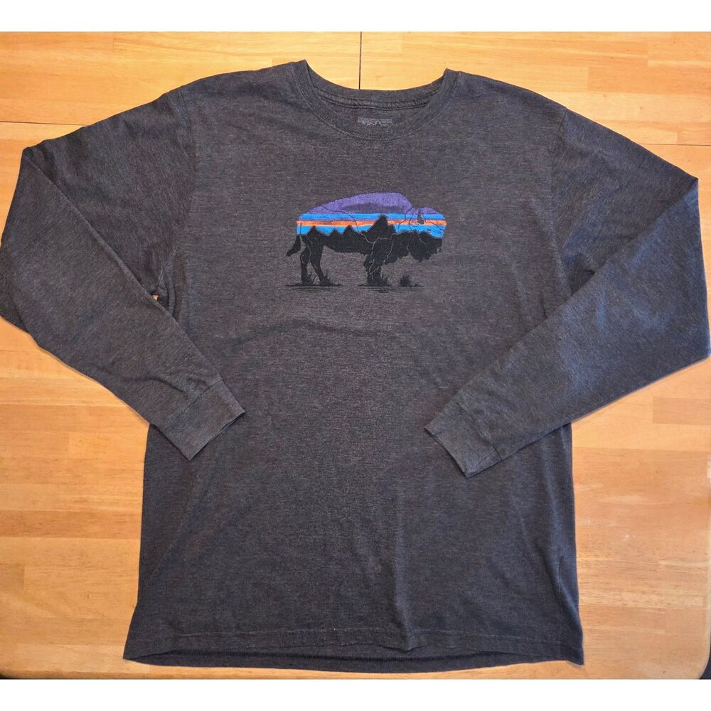 Patagonia Mens Large Long Sleeve Fitz Roy Bison Shirt Graphic Tee Gorpcore Hike